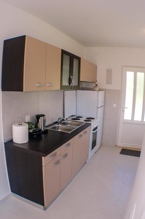 Apartments Frano Ropa Exterior photo